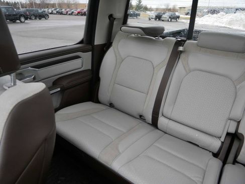 Used 2025 RAM 1500 Laramie image 12