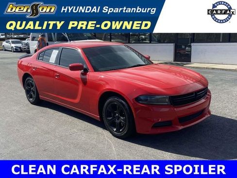 Used 2022 Dodge Charger SXT image 1