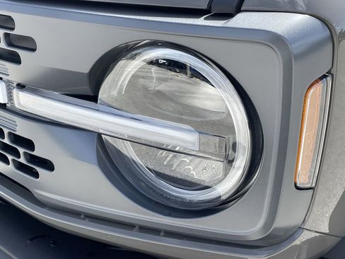 New 2025 Ford Bronco Badlands image 6