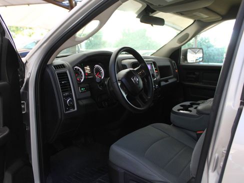 Used 2014 RAM 1500 Express image 10