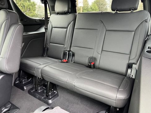 Certified 2025 Chevrolet Tahoe Z71 w/ Comfort Package image 16