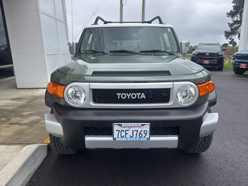 Used 2014 Toyota FJ Cruiser 4WD w/ Upgrade Package image 20