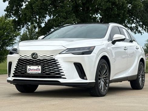 Used 2024 Lexus RX 350 AWD w/ Convenience Package image 3