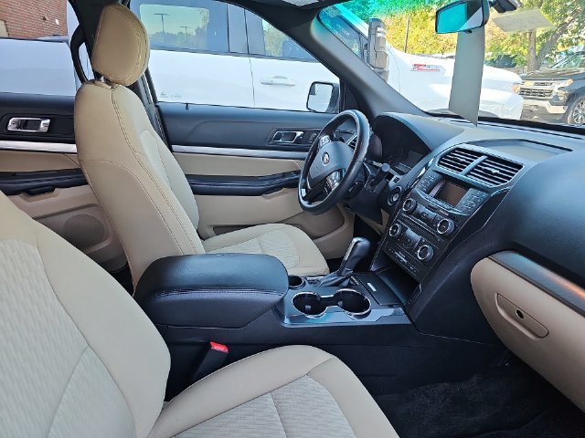 Used 2016 Ford Explorer FWD image 19