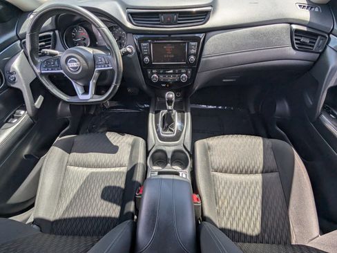 Used 2018 Nissan Rogue SV image 14