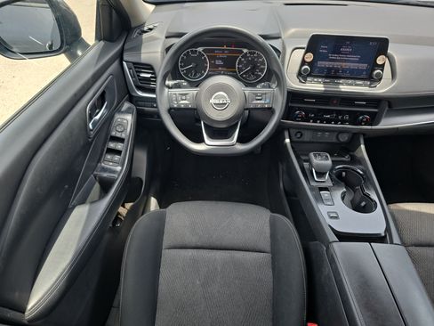 Used 2024 Nissan Rogue SV FWD image 19