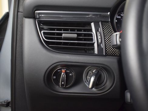 Used 2021 Porsche Macan GTS image 28