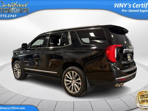 Used 2021 GMC Yukon Denali w/ Denali Premium Package AWD/4WD image 9