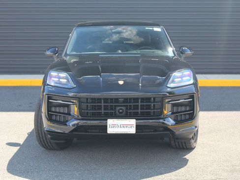 New 2026 Porsche Cayenne S image 11