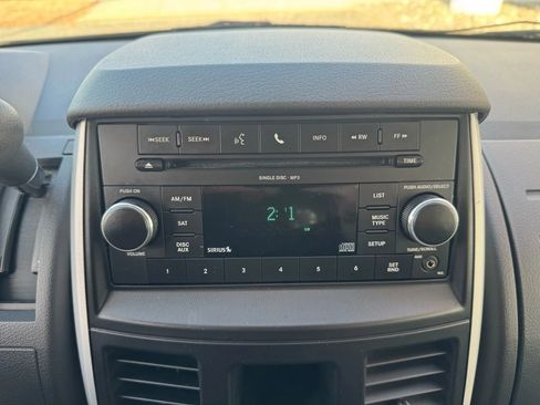 Used 2010 Dodge Grand Caravan SE w/ Climate Group image 23