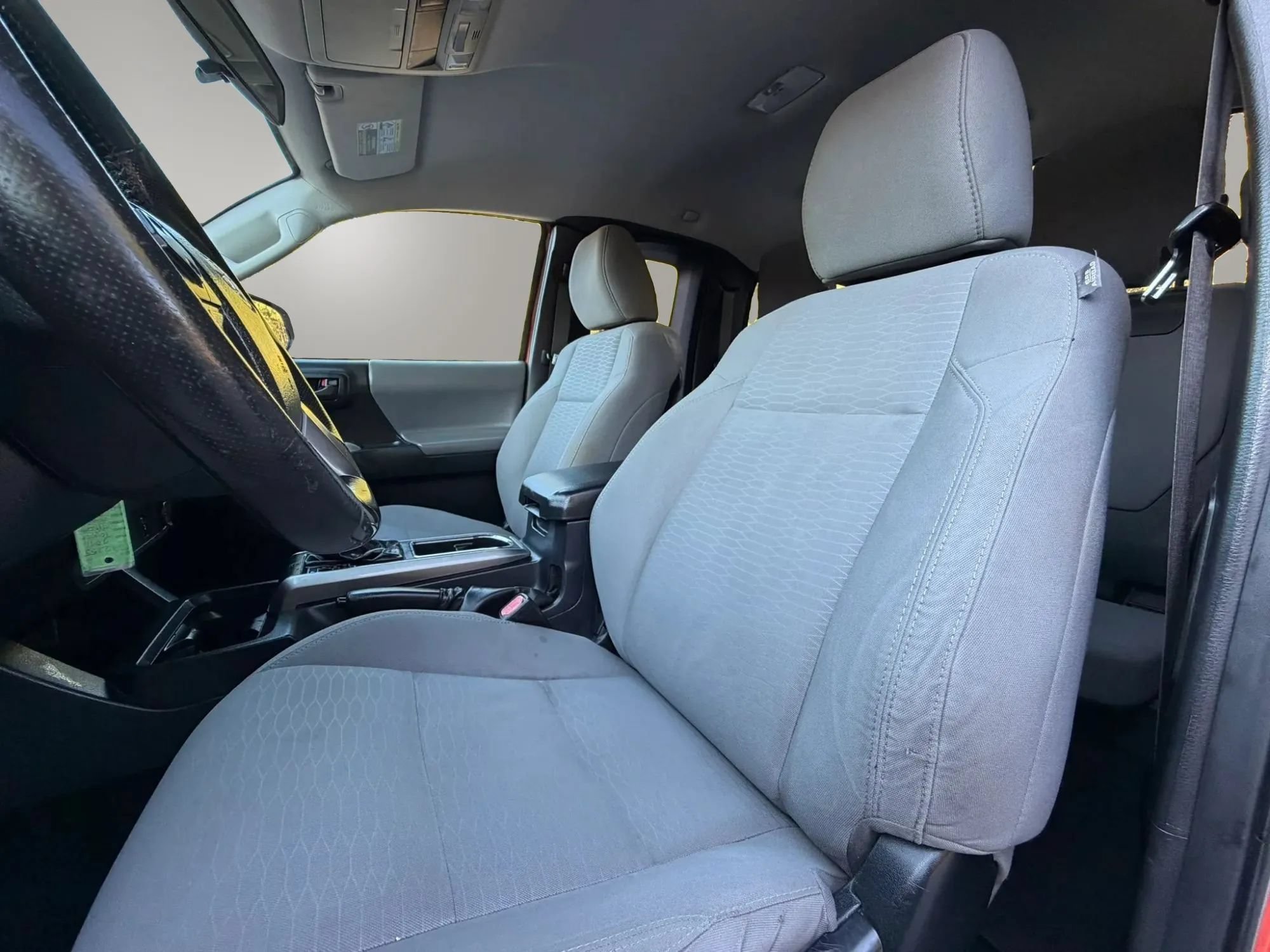 Used 2016 Toyota Tacoma SR5 RWD image 9