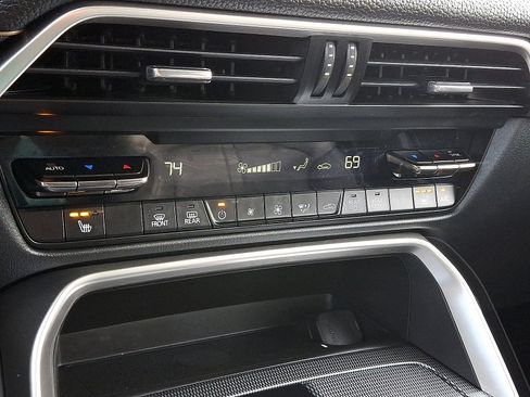 Certified 2024 MAZDA CX-90 Plug-In Hybrid w/ Premium Pkg image 19