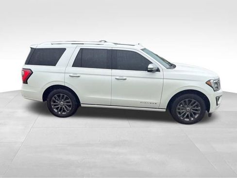 Used 2020 Ford Expedition Platinum AWD/4WD image 2