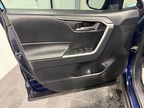 Used 2019 Toyota RAV4 XLE image 24