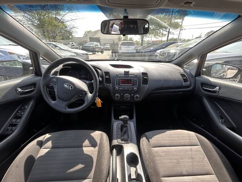 Used 2016 Kia Forte LX FWD image 10