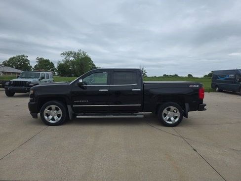 Used 2017 Chevrolet Silverado 1500 LTZ Z71 w/ LTZ Plus Package AWD/4WD image 5
