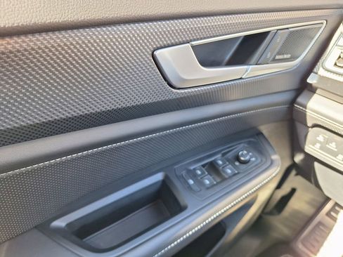 New 2026 Volkswagen Atlas Cross Sport SEL Premium R-Line image 19