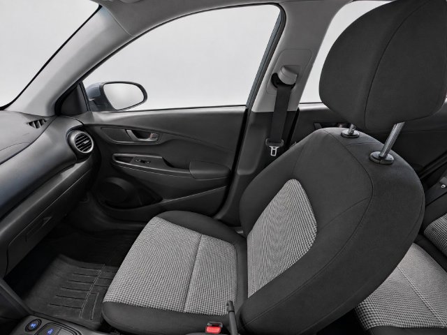 Used 2019 Hyundai Kona SE AWD/4WD image 13