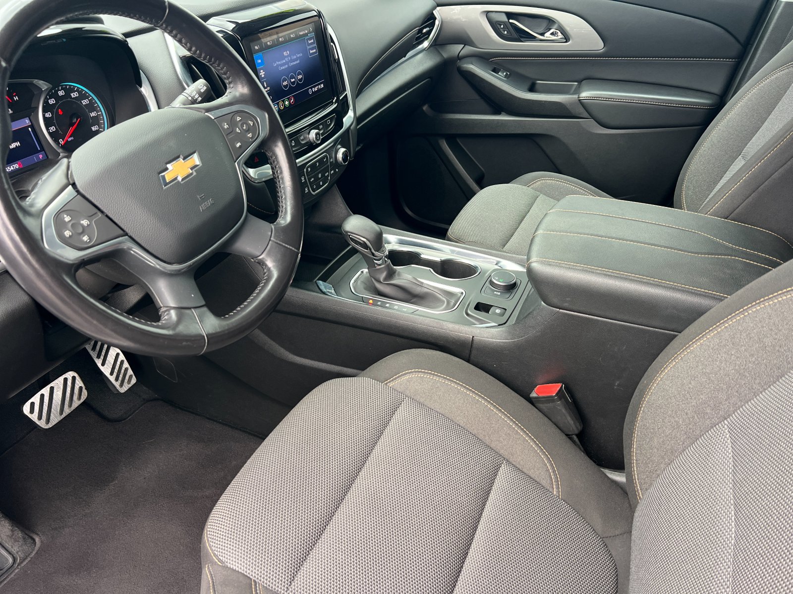 Used 2021 Chevrolet Traverse LT FWD image 10
