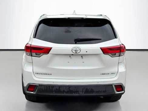 Used 2019 Toyota Highlander Limited Platinum AWD/4WD image 6