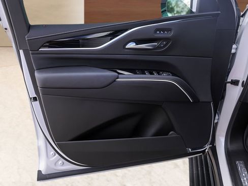 Used 2024 Cadillac Escalade Sport w/ Touring Package image 25