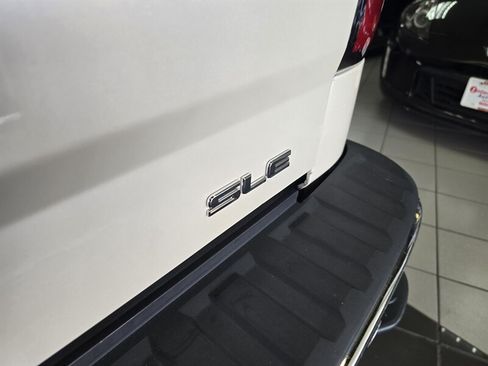 Used 2014 GMC Sierra 1500 SLE w/ SLE Value Package AWD/4WD image 29