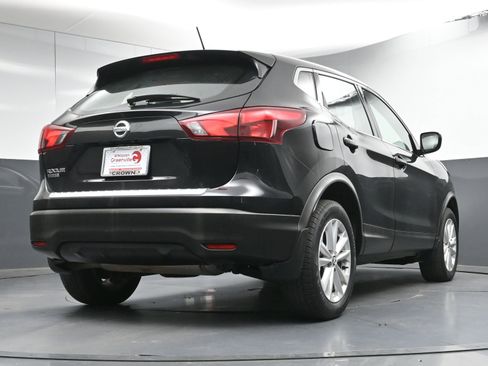 Used 2019 Nissan Rogue Sport S w/ Appearance Package image 19