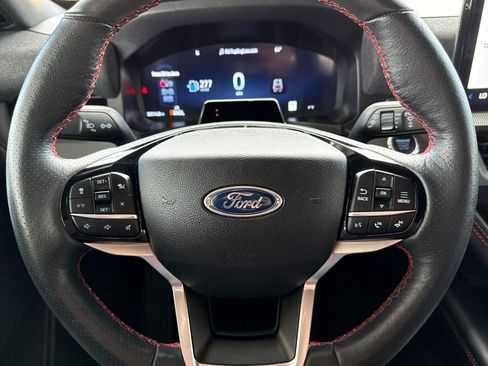 Used 2025 Ford Explorer ST-Line AWD/4WD image 35