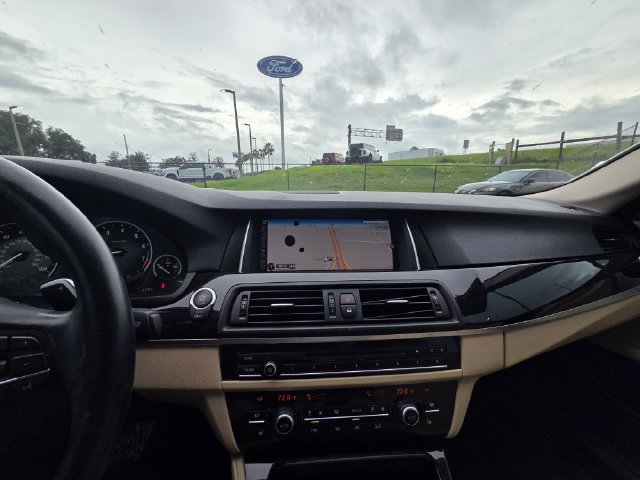 Used 2016 BMW 528i xDrive Sedan w/ Premium Package AWD/4WD image 11