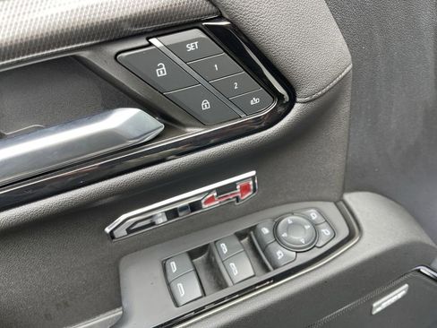Used 2023 GMC Sierra 1500 AT4 w/ AT4 Premium Package AWD/4WD image 13