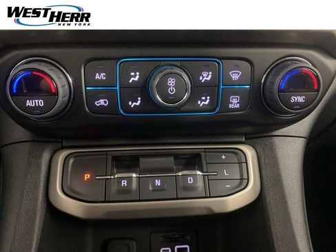 Used 2023 GMC Acadia Denali w/ Denali Technology Package AWD/4WD image 5