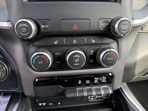 Used 2019 RAM 1500 Big Horn image 22