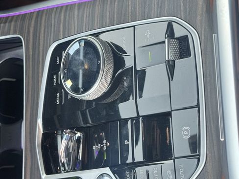 Used 2023 BMW X7 M60i w/ Executive Package image 32