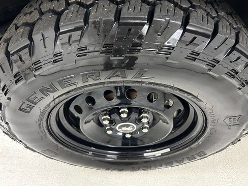 Used 2022 Ford Bronco Black Diamond AWD/4WD image 9