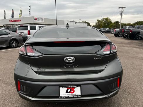Used 2022 Hyundai Ioniq SEL image 6