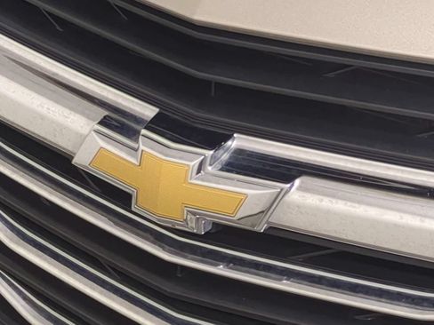 Used 2024 Chevrolet Malibu LT FWD image 13