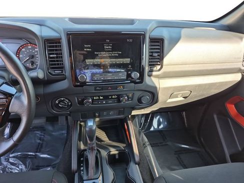Used 2023 Nissan Frontier PRO-4X w/ Technology Package AWD/4WD image 15