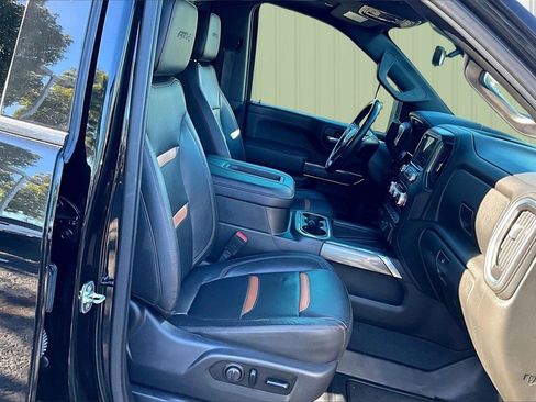 Used 2021 GMC Sierra 2500 AT4 w/ AT4 Premium Plus Package image 18