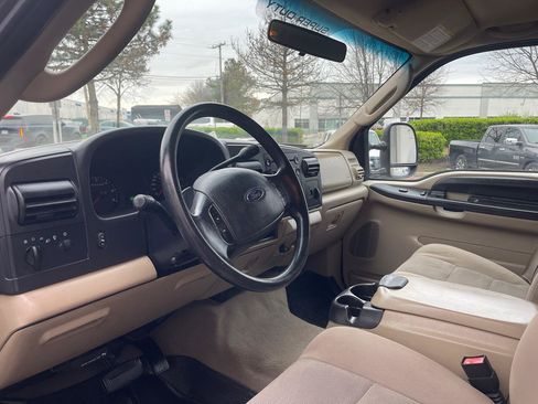 Used 2005 Ford F250 XLT AWD/4WD image 8