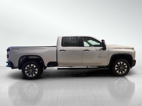 Used 2023 Chevrolet Silverado 2500 Custom w/ Custom Value Package image 4