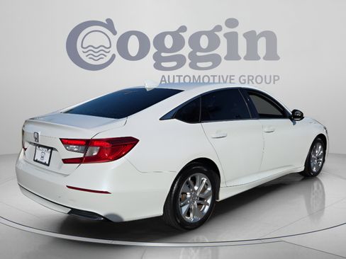 Used 2019 Honda Accord LX image 5