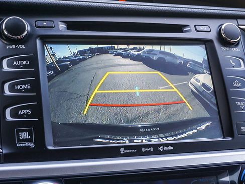 Used 2017 Toyota Highlander Limited image 34