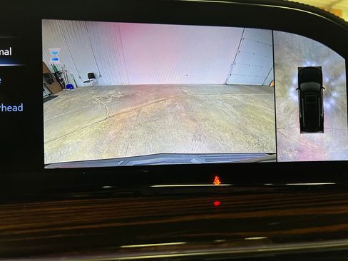 Certified 2023 Cadillac Escalade Premium Luxury w/ LPO, Floor Liner Package AWD/4WD image 25