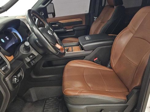 Used 2023 RAM 2500 Limited AWD/4WD image 7