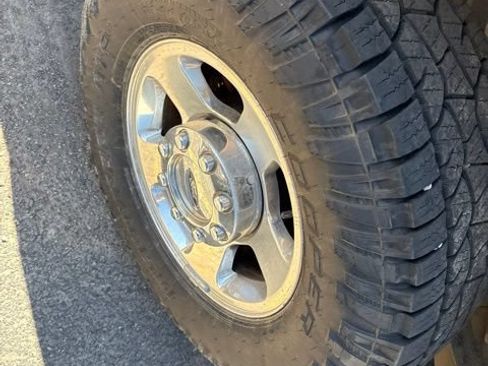 Used 2005 Ford F250 Lariat AWD/4WD image 12