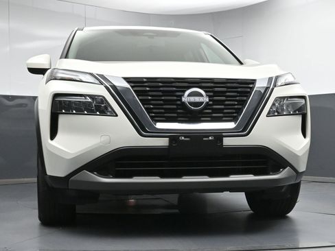 Certified 2023 Nissan Rogue SV image 23