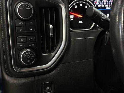 Used 2021 Chevrolet Silverado 1500 High Country AWD/4WD image 34