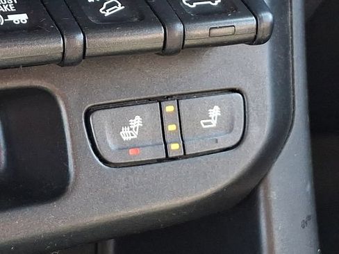 Used 2018 Chevrolet Colorado ZR2 AWD/4WD image 18