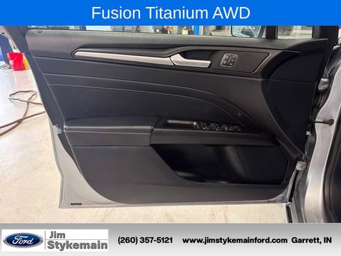 Used 2020 Ford Fusion Titanium AWD/4WD image 16