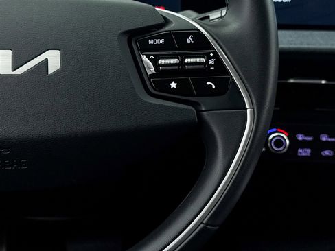 Used 2023 Kia EV6 Wind w/ Wind Technology Package image 21